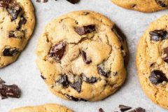 best-chocolate-chip-cookies-recipe-ever-no-chilling-1-e1549147195343